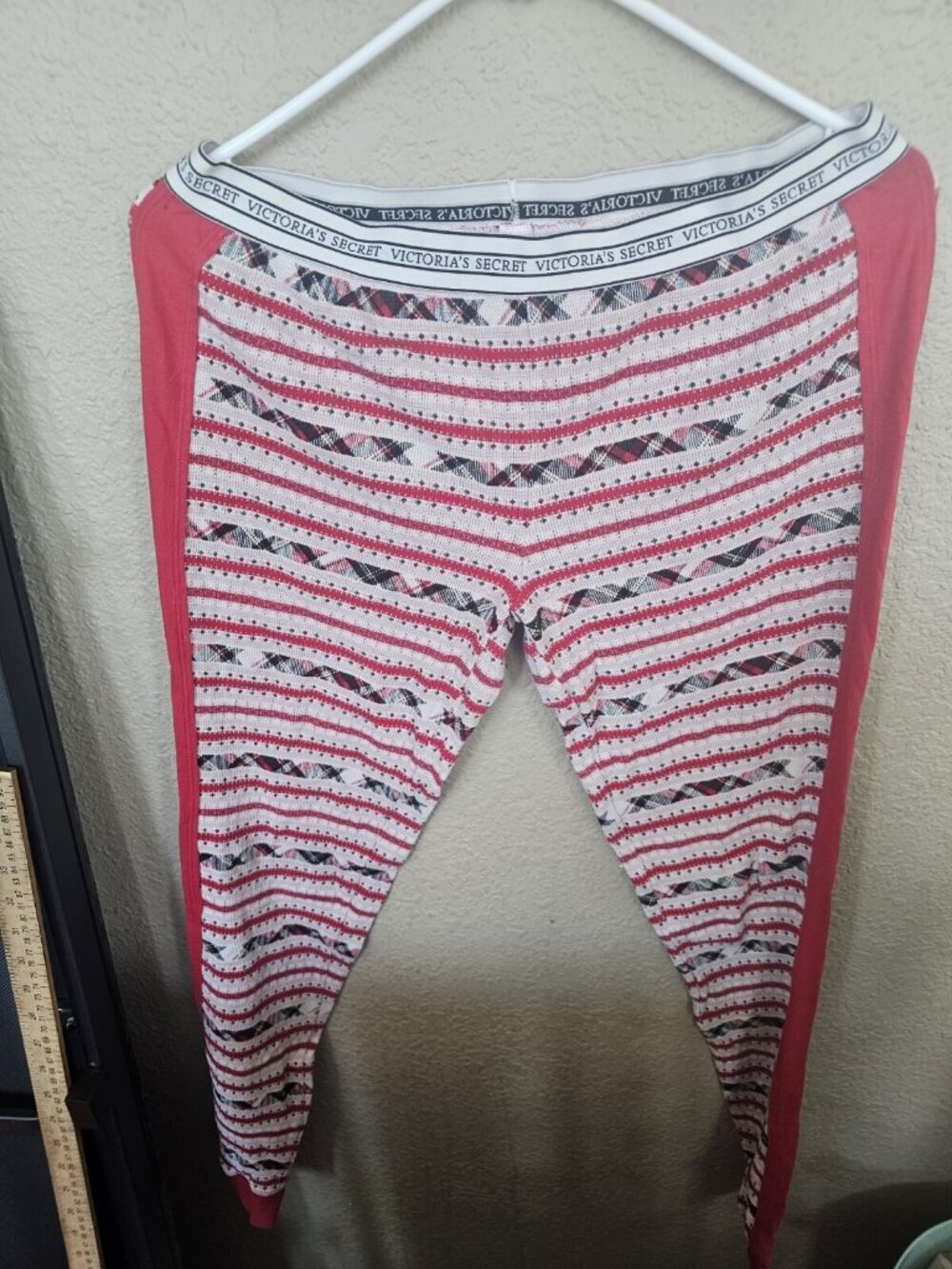 Victoria's Secret Thermal Jogger Pajama Pants Red Striped Women's Medium